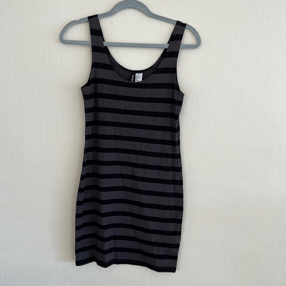 H&M gray and black bodycon dress small